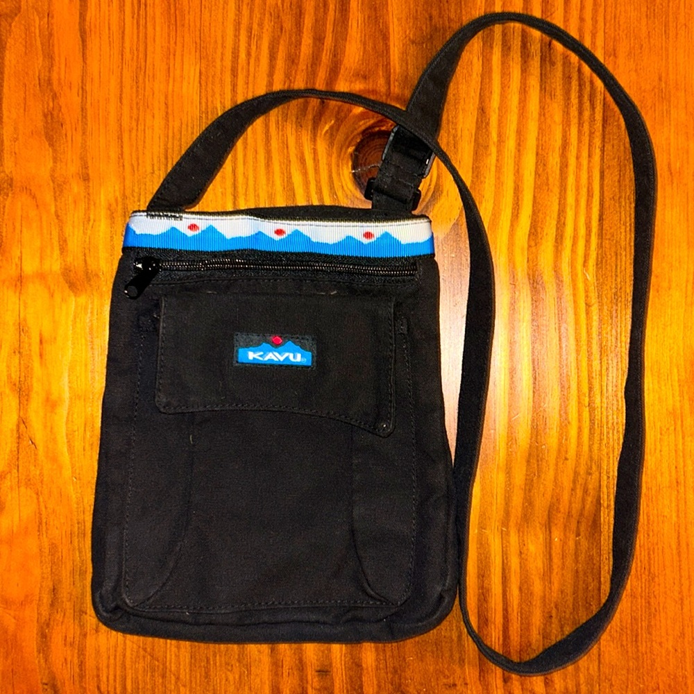 KAVU Keeper Semi Padded Sling Canvas Crossbody Black Bag